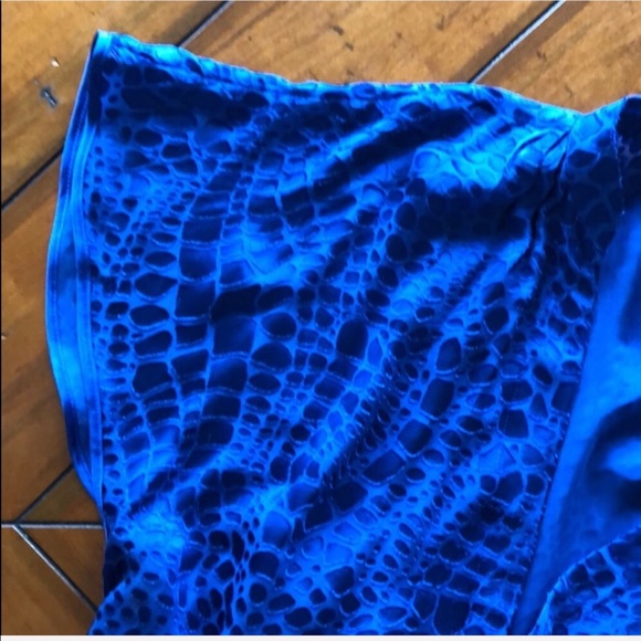 BCBGMaxAzria | Silk Jacquard Blouse croc print - Picture 5 of 11